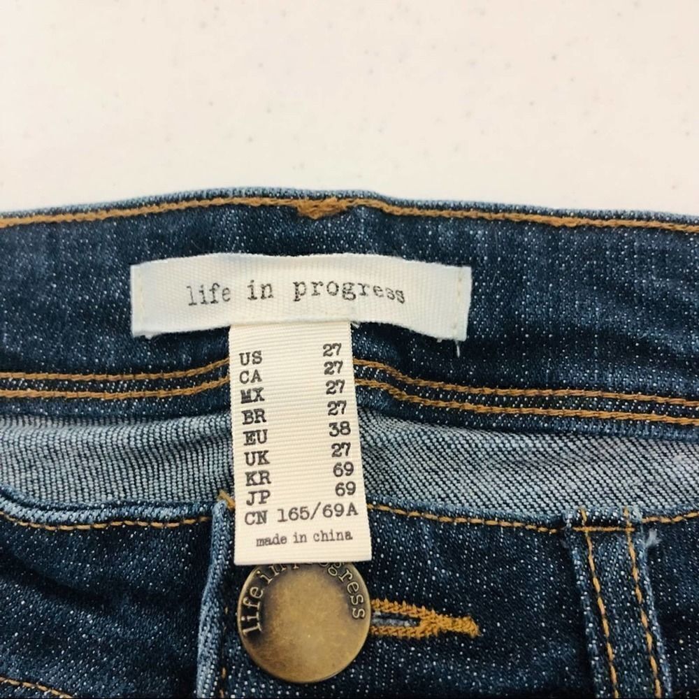 Life In Progress Distressed Skinny Jeans - Picture 9 of 9